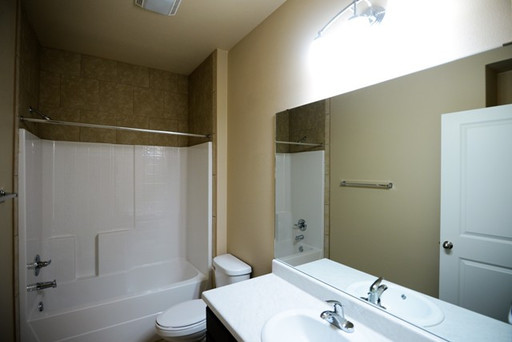 Listing photo thumbnail