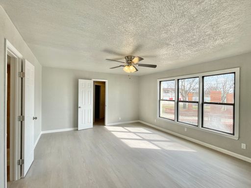 Listing photo thumbnail