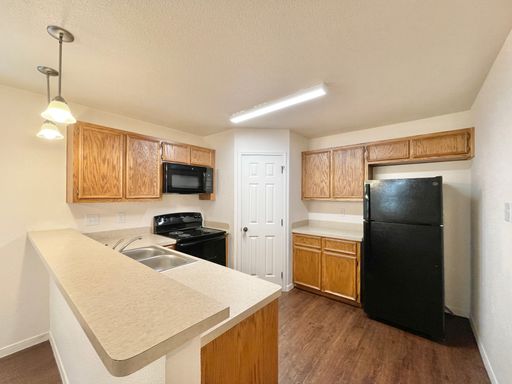 Listing photo thumbnail