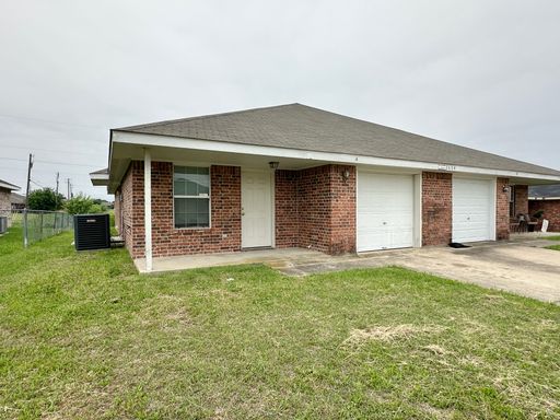 Listing photo thumbnail