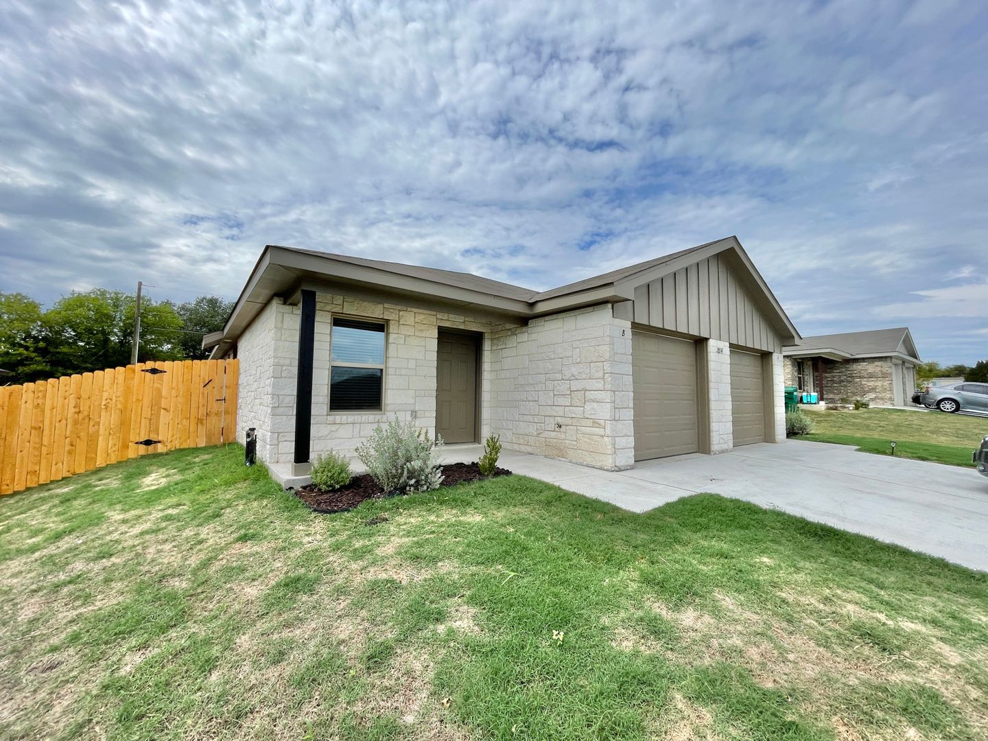 Harker Heights Multiplex: 1814 Ponca Trace