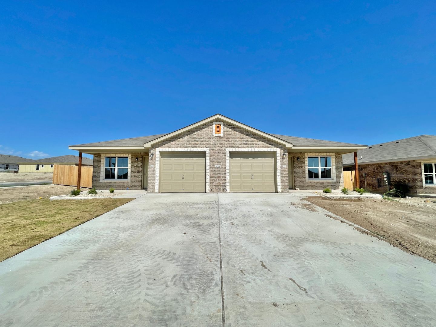 Copperas Cove Multiplex: 1716 Clovis Drive