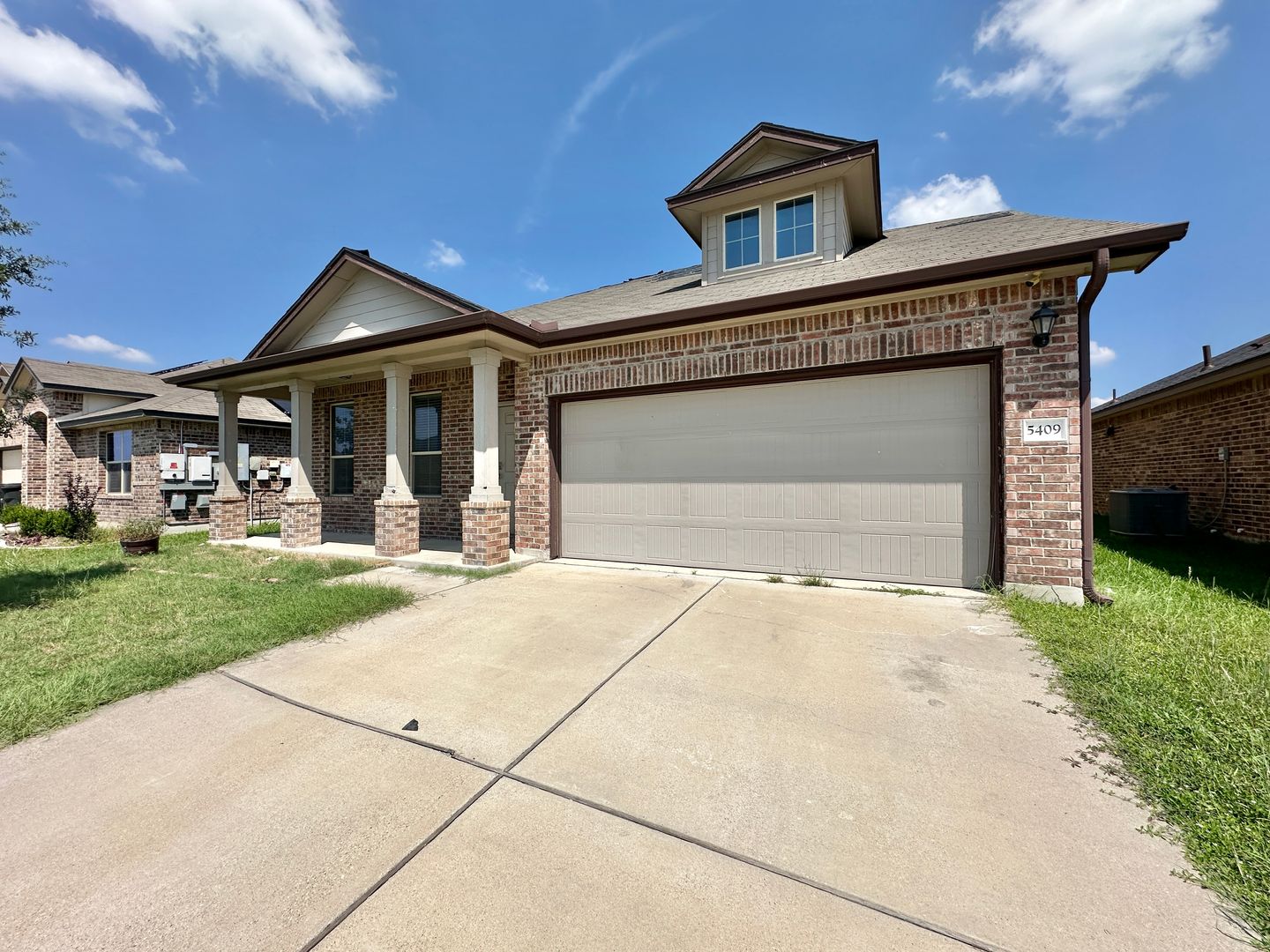 Killeen House: 5409 Waterbank Ln