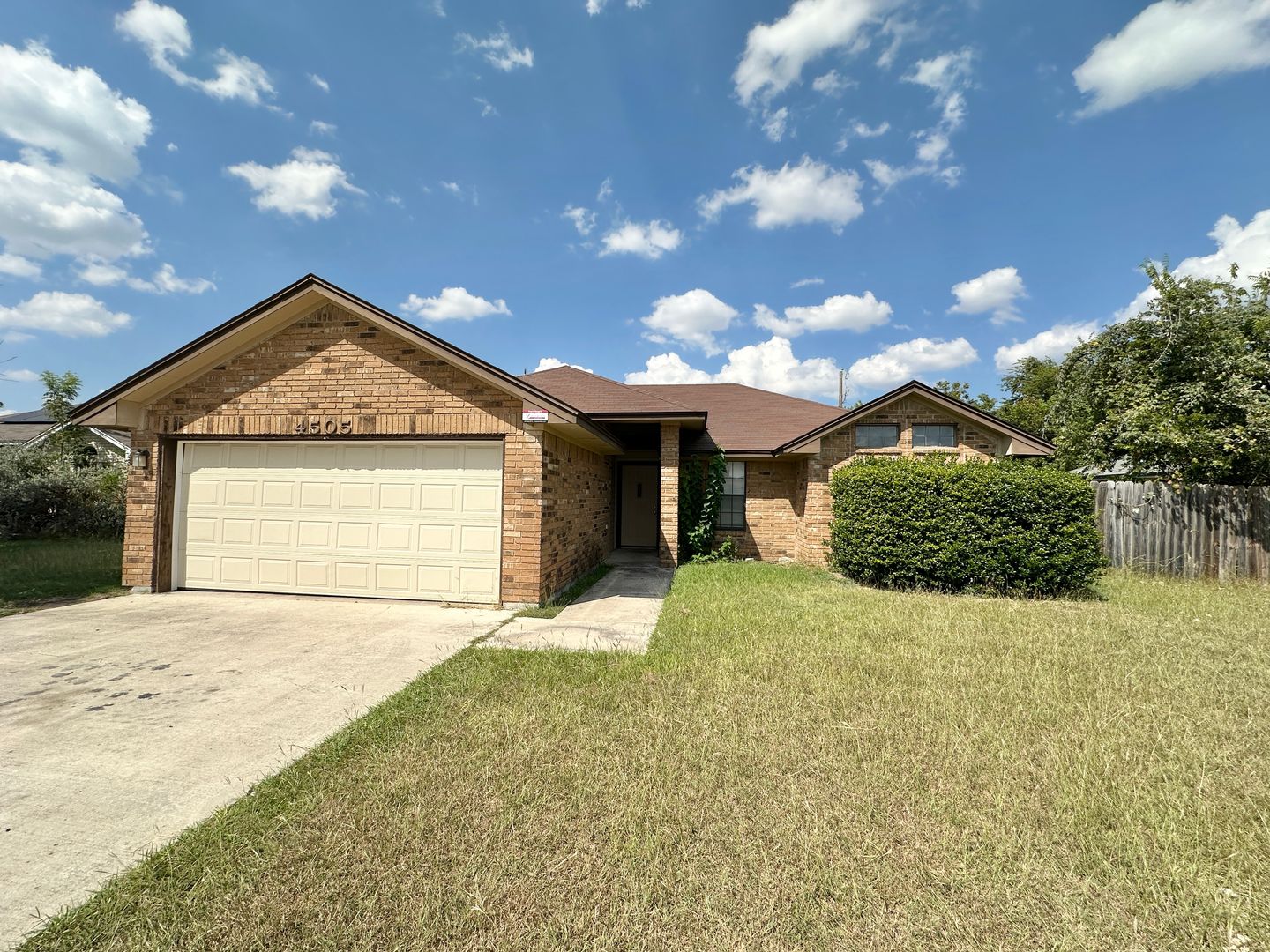 Killeen House: 4505 Frontier Trail