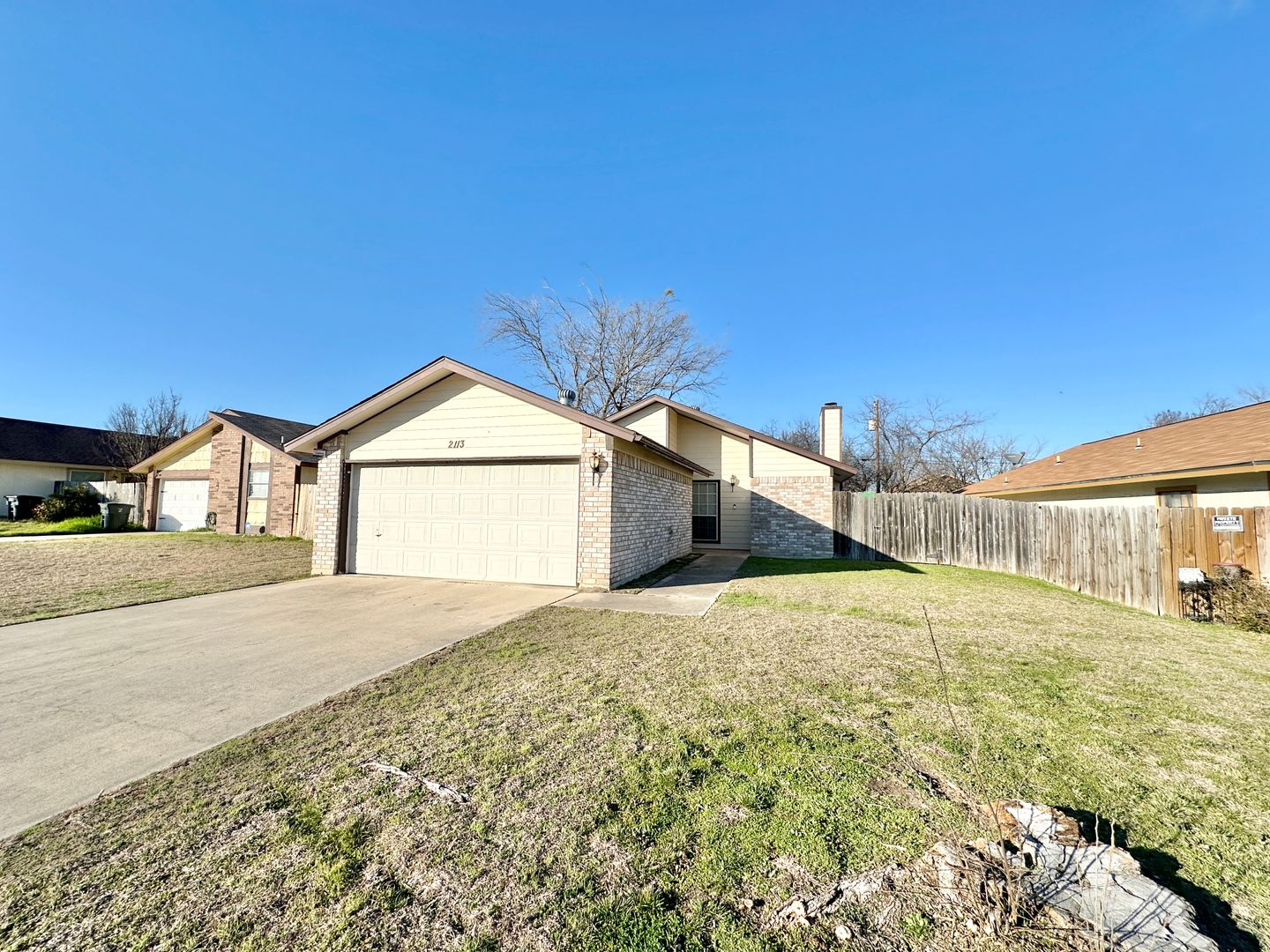 Killeen House: 2113 Creekwood Dr