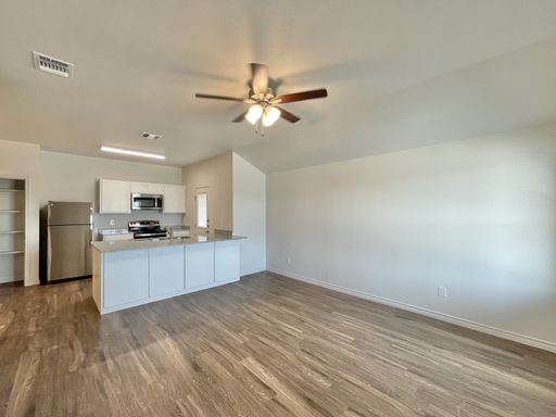 Listing photo thumbnail