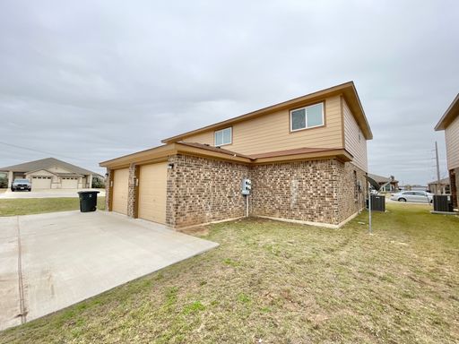 Listing photo thumbnail