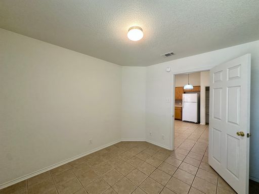 Listing photo thumbnail