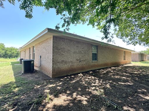 Listing photo thumbnail