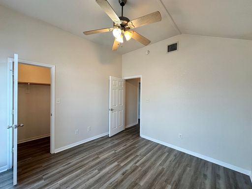 Listing photo thumbnail