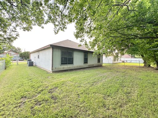 Listing photo thumbnail