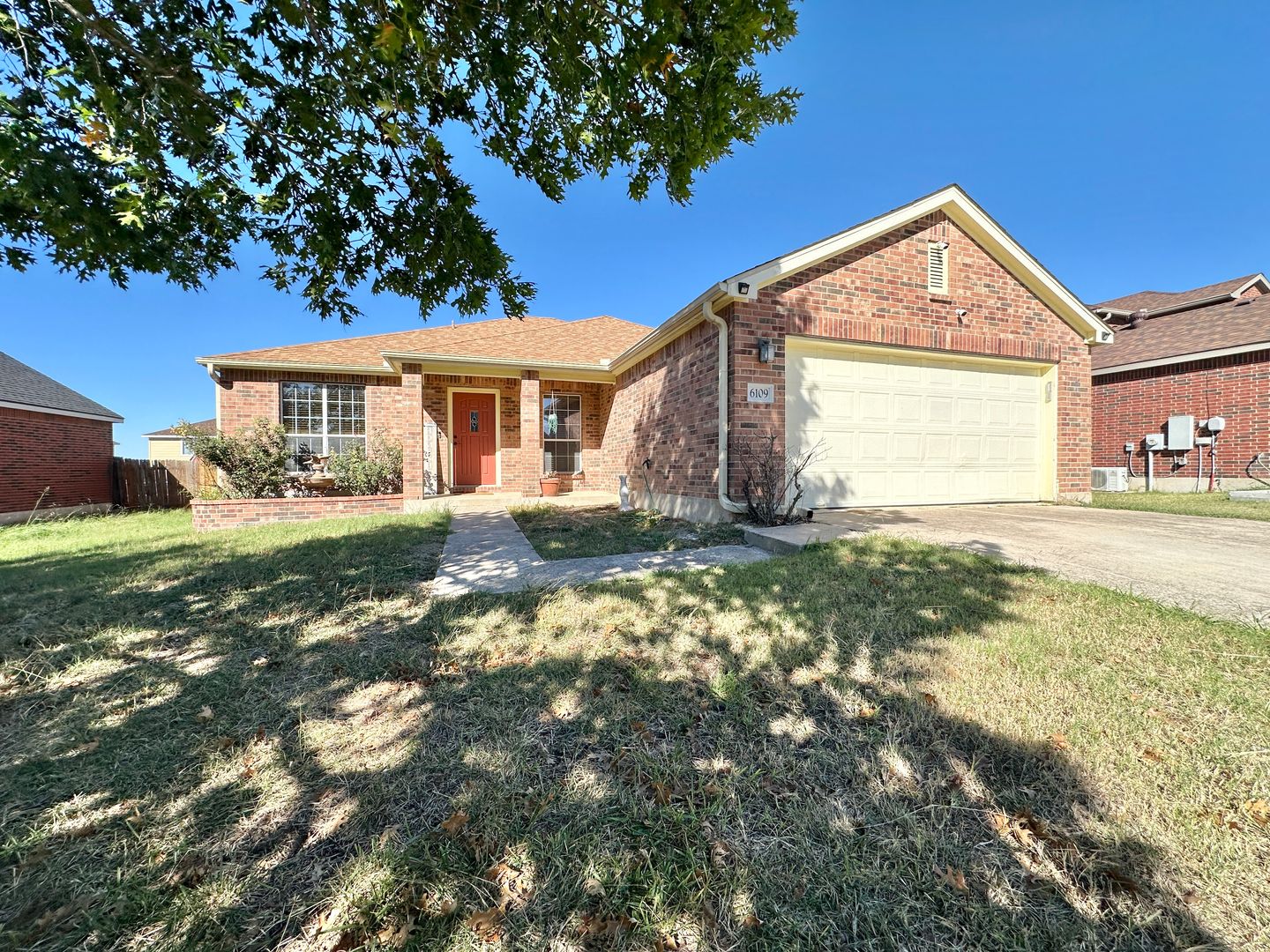 Killeen House: 6109 Nessy Drive