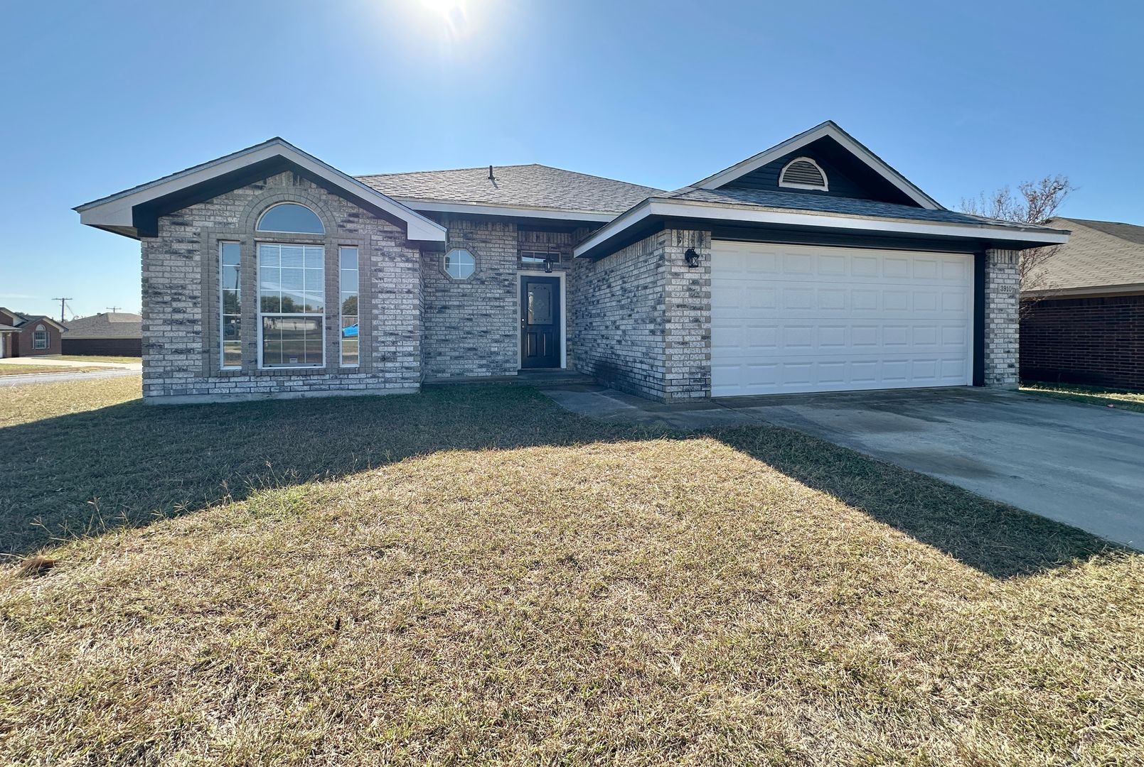 Killeen House: 3910 Lone Oak Dr