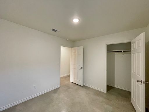 Listing photo thumbnail
