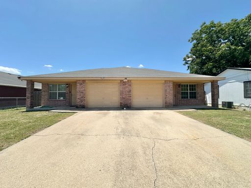 519 B S 54th St, Killeen, TX 76543