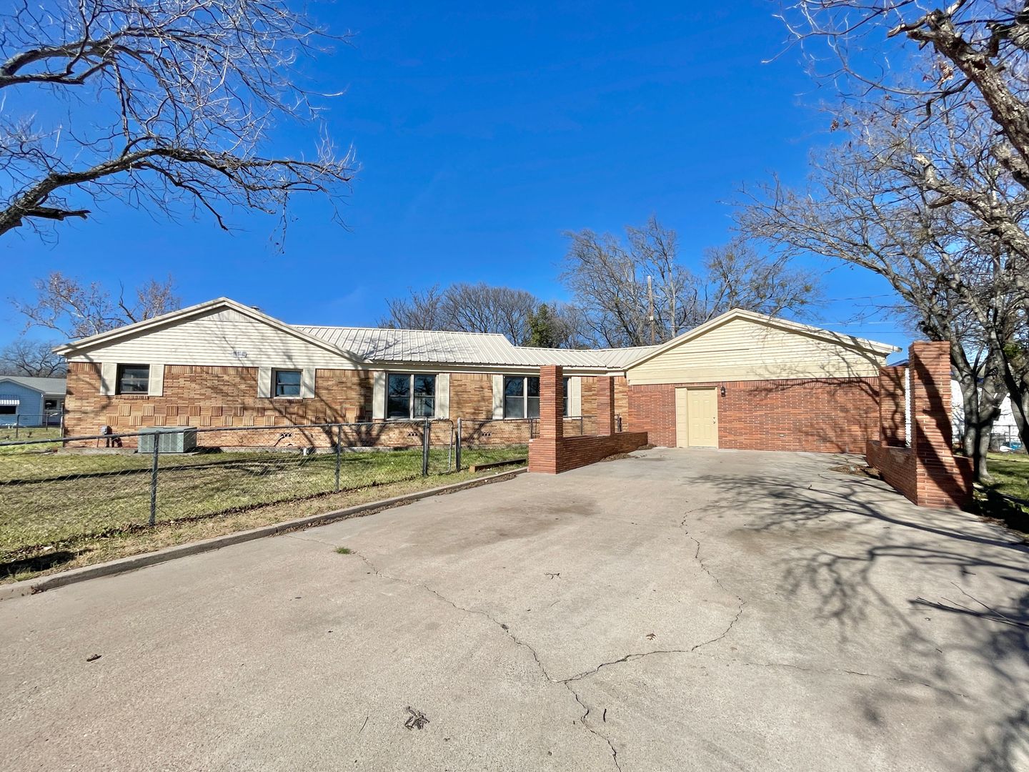 Killeen House: 302 Washington St