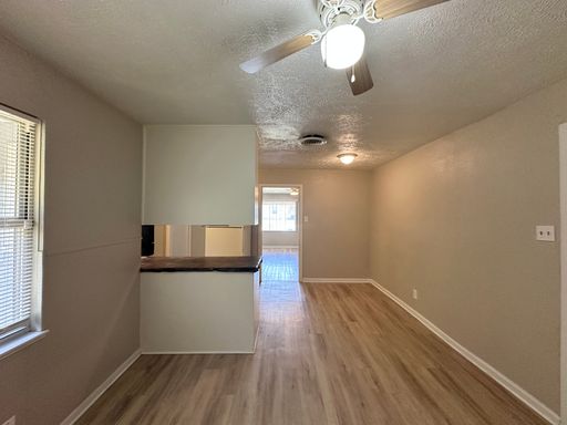 Listing photo thumbnail