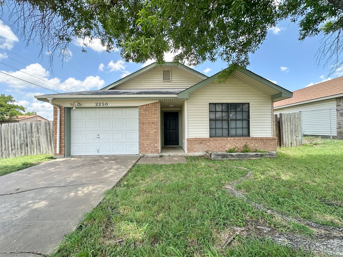 Killeen House: 2250 Hilltop Loop