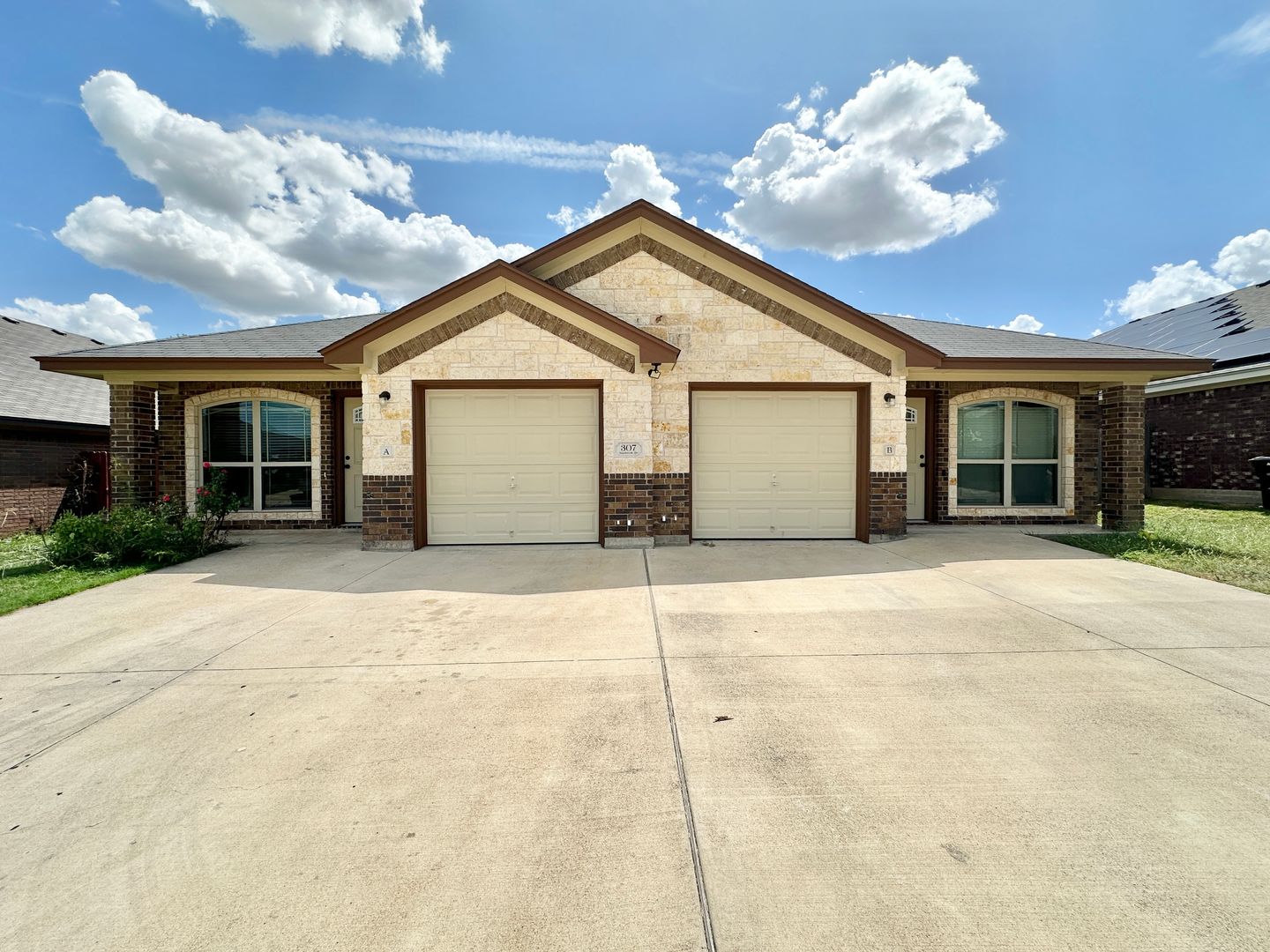 Killeen Multiplex: 307  Sladecek Dr