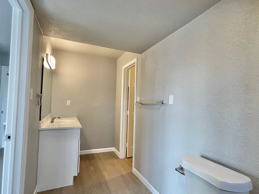Listing photo thumbnail