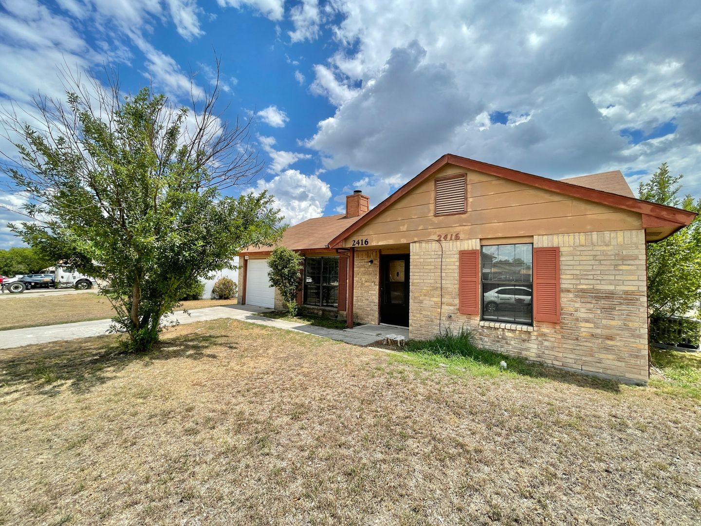 Killeen House: 2416 Grasslands Dr