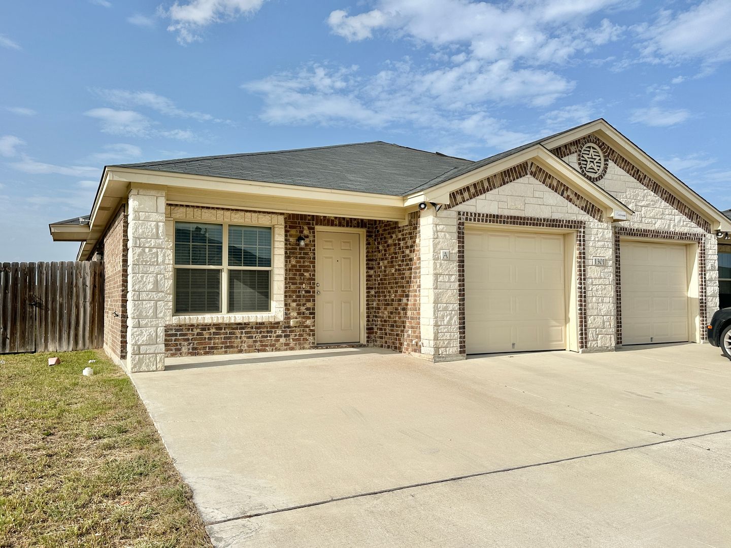 Killeen Multiplex: 1301  Vanguard Lane