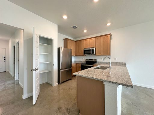 Listing photo thumbnail