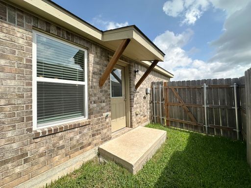 Listing photo thumbnail