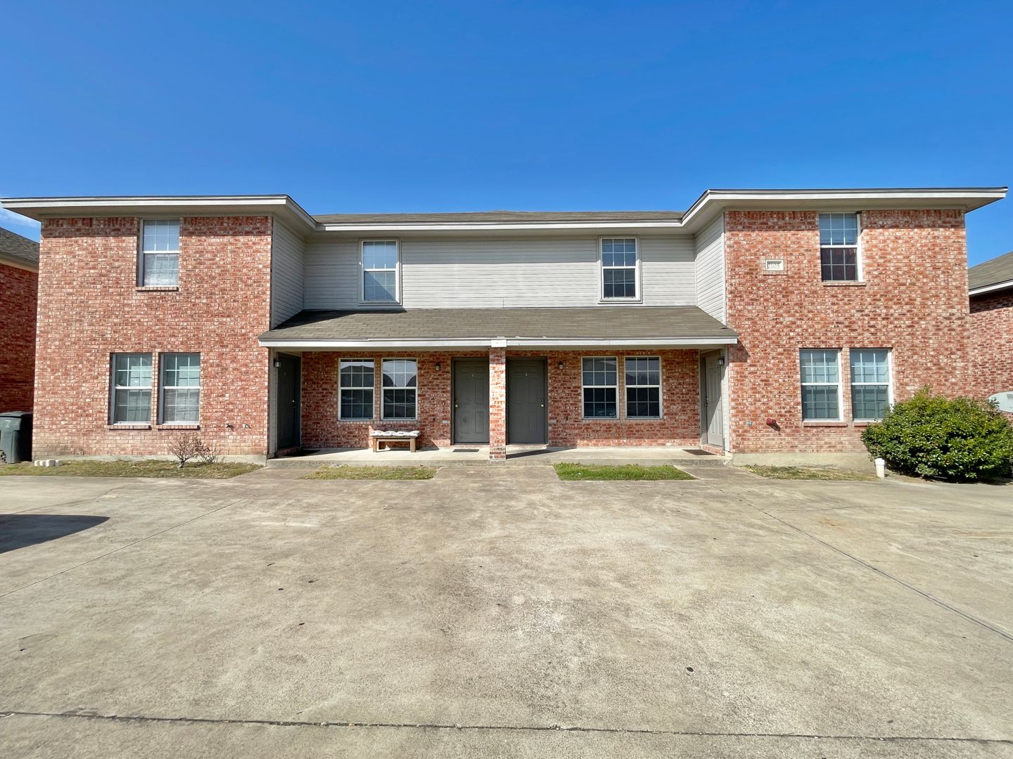 Killeen Townhome: 2105 Tahoe Ct