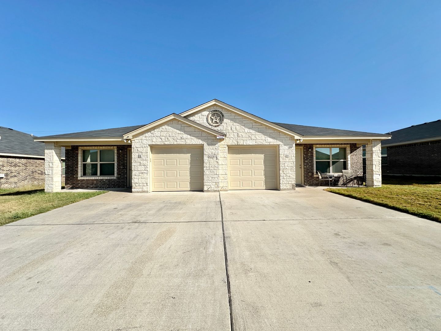 Killeen Multiplex: 4204  Ivory Lane