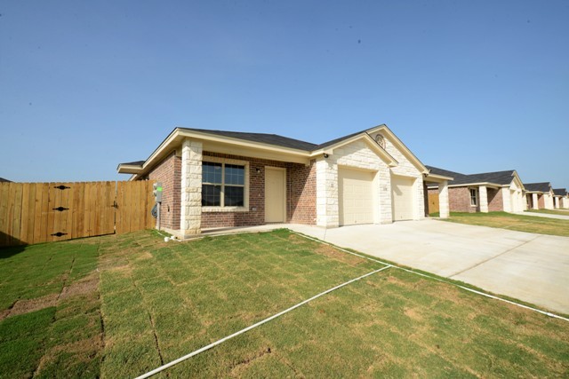 Killeen Multiplex: 1206  Vanguard Lane