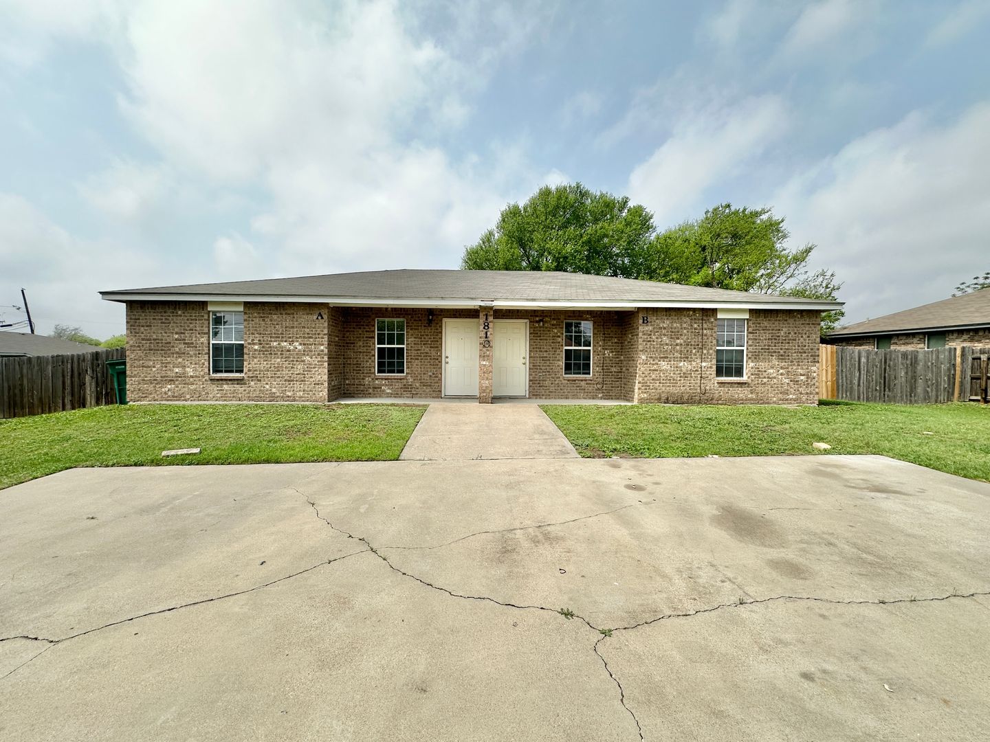 Harker Heights Multiplex: 1810 Aztec Trace