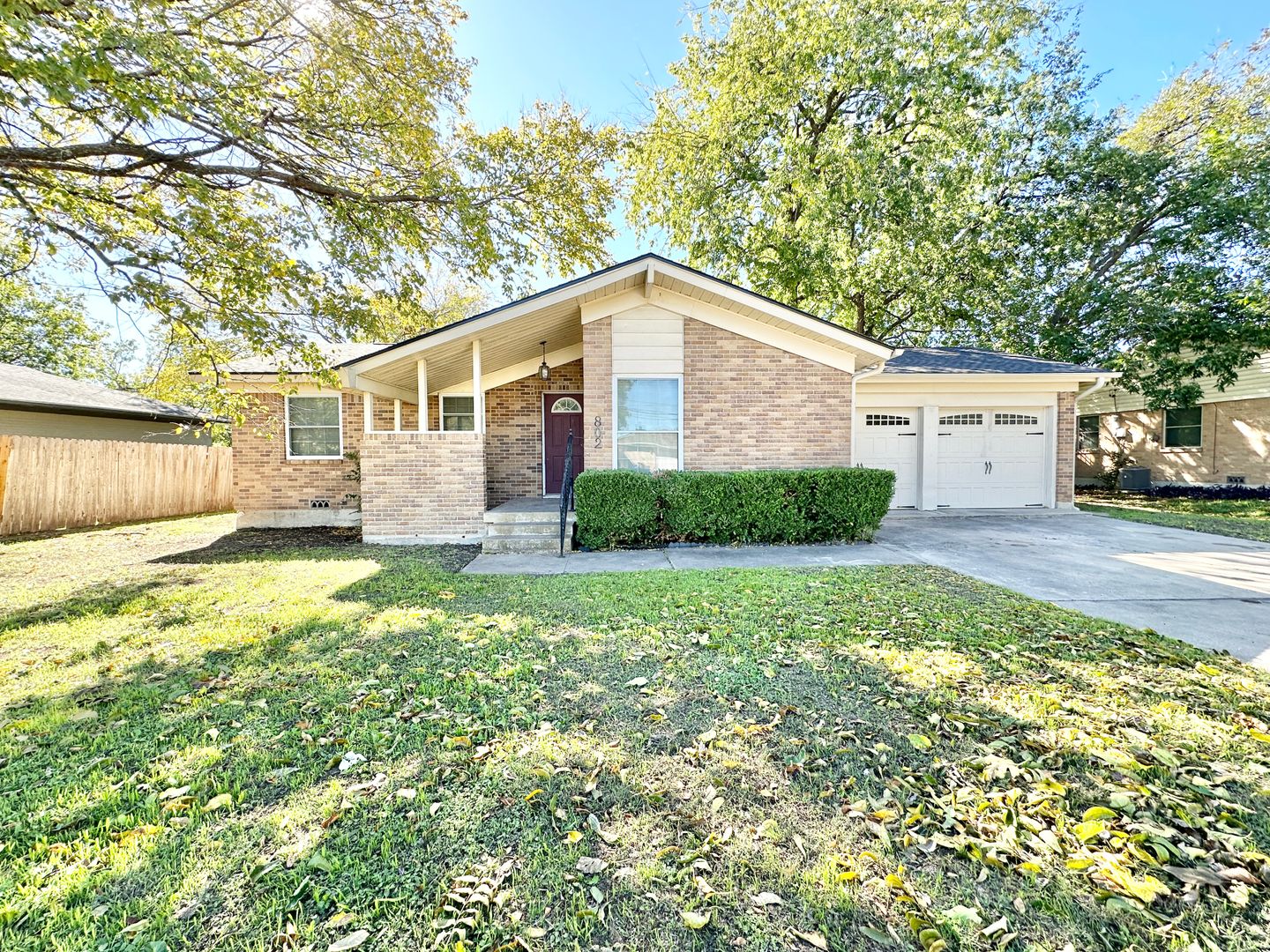 Killeen House: 802 E Jasper Dr