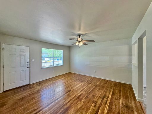 Listing photo thumbnail