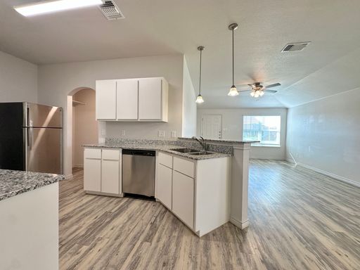 Listing photo thumbnail