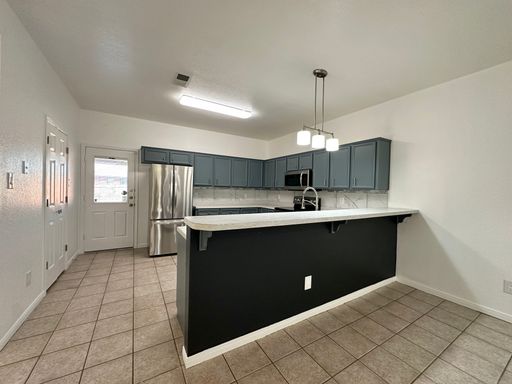 Listing photo thumbnail