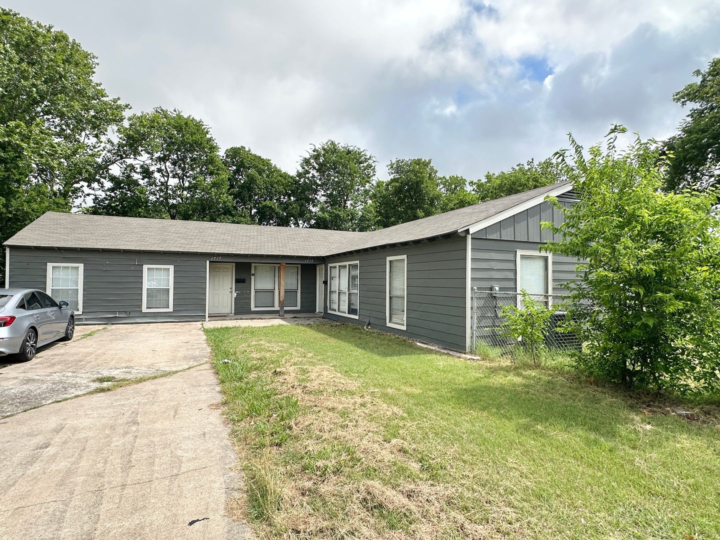 Killeen Multiplex: 1717/1719 Walton Walker Dr