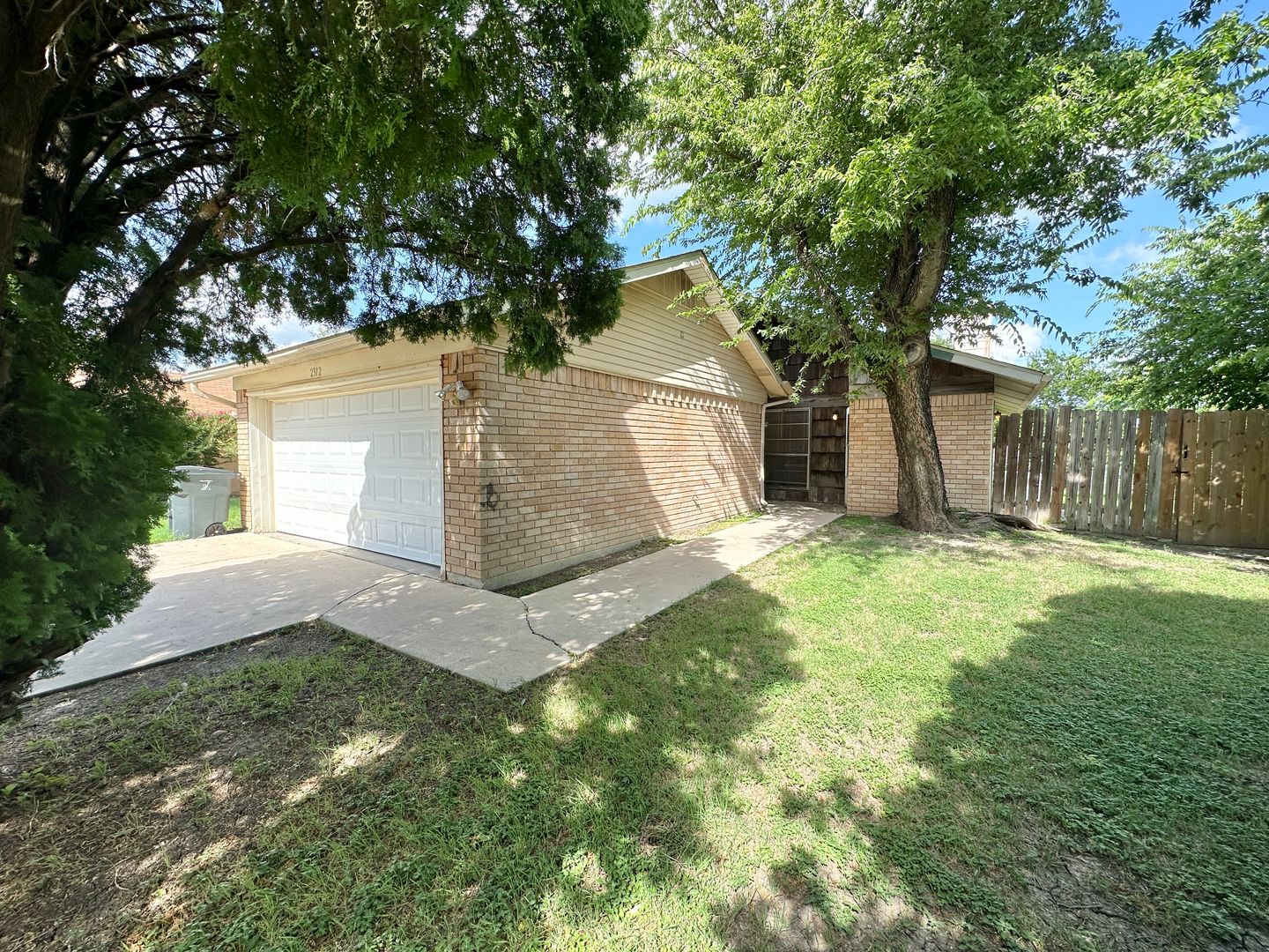 Killeen House: 2312 Silver Hill Dr