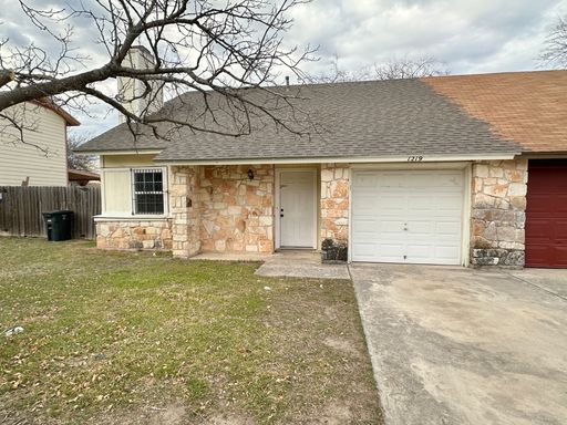 1219 Royal Crest Dr, Killeen, TX 76549