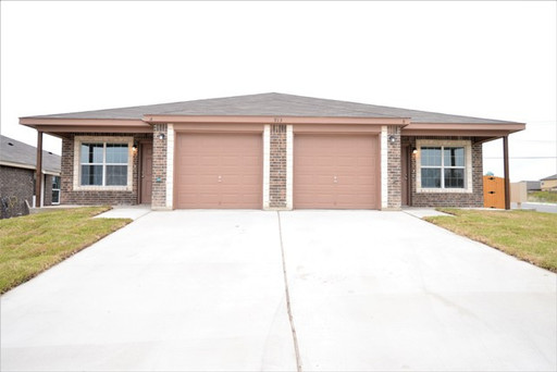 913 B Lasso Dr, Killeen, TX 76543