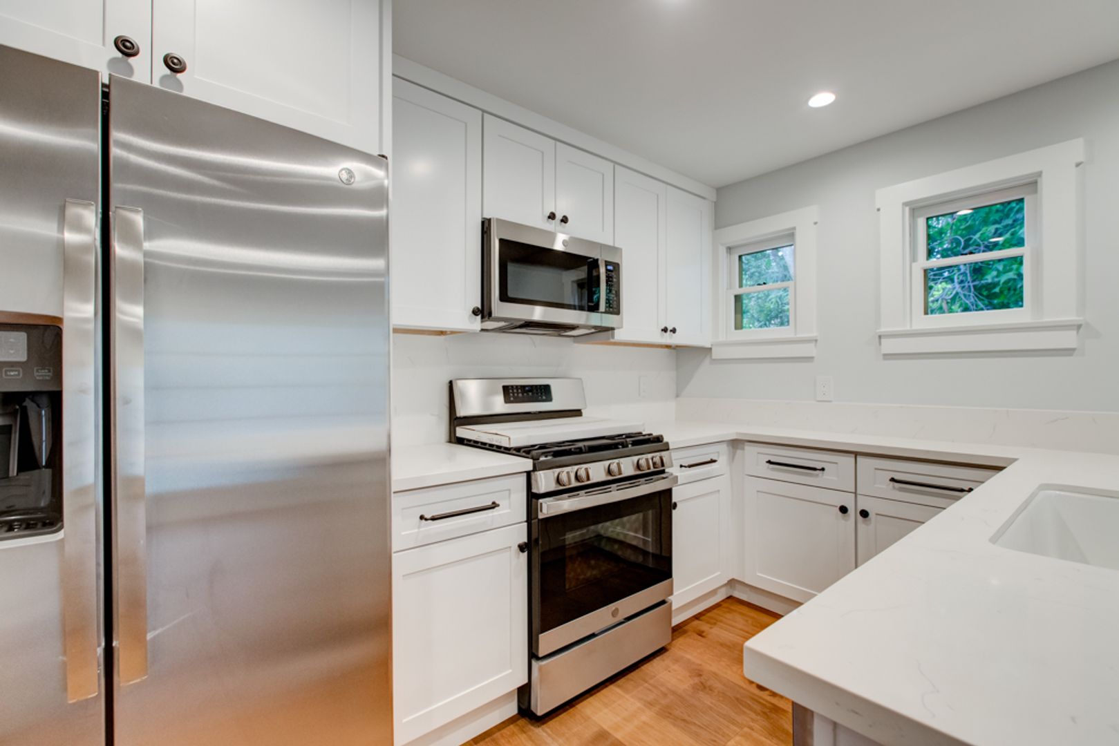 Orange Apartment: 261-265 North Grand