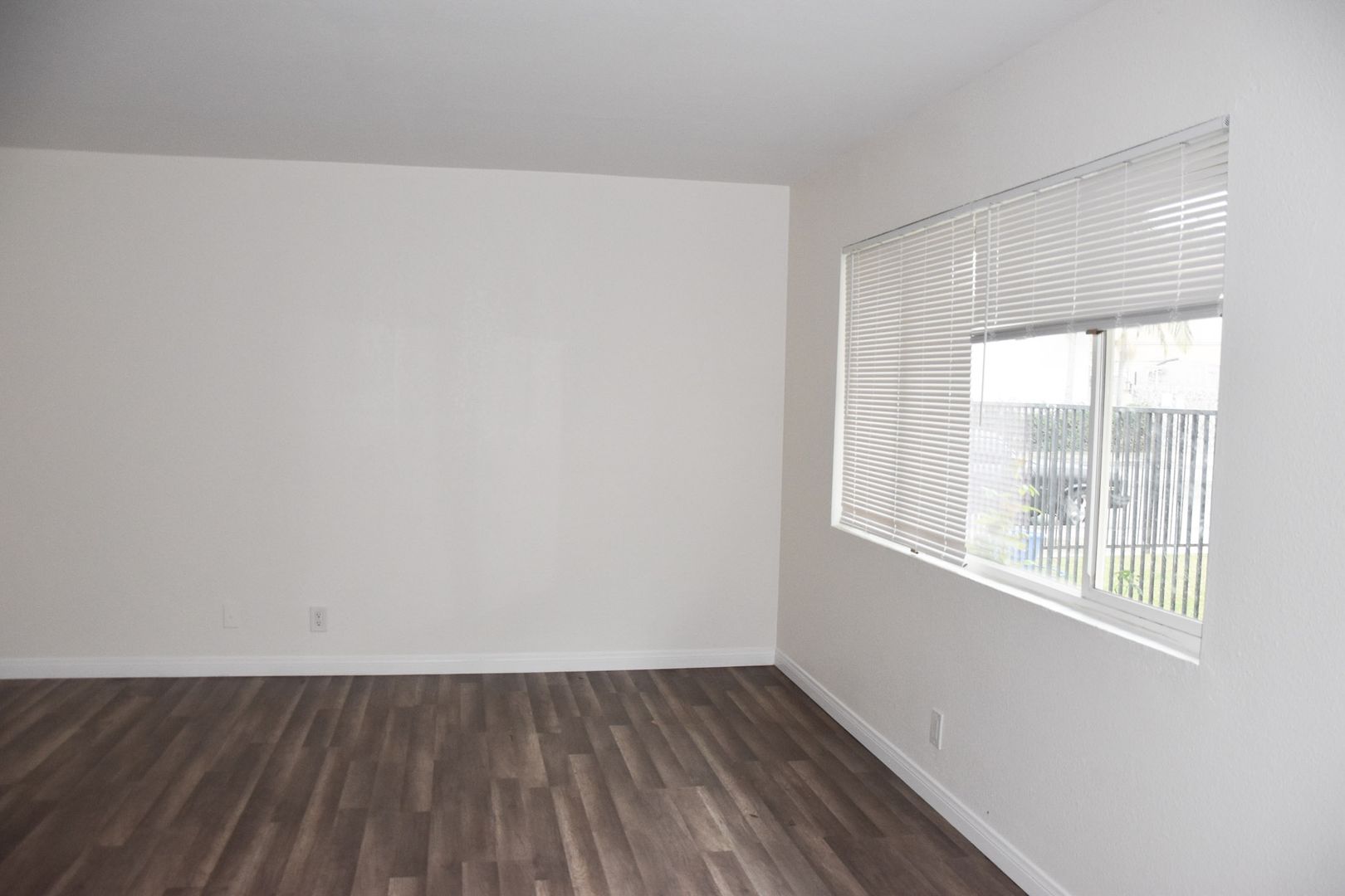 Anaheim Apartment: 411 Kroeger