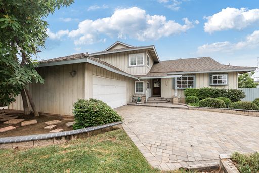 1486 North Harwood – photo 1