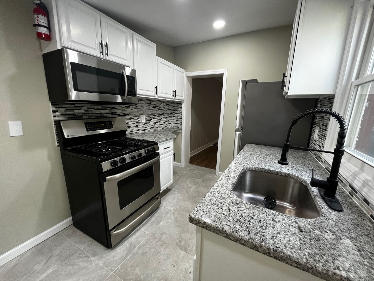 Trenton House: 49 Klagg ave