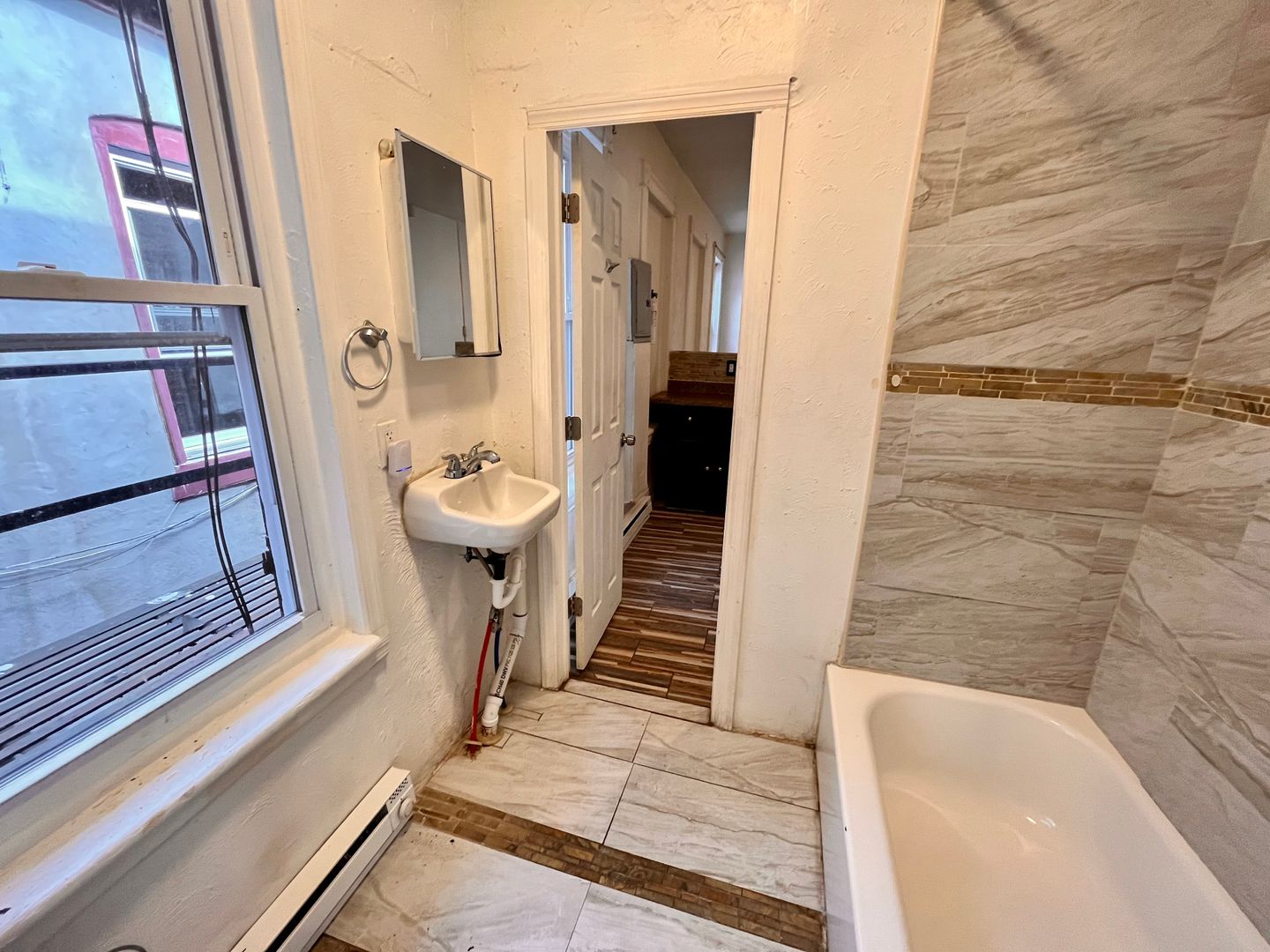 Trenton Apartment: 703 E. State St