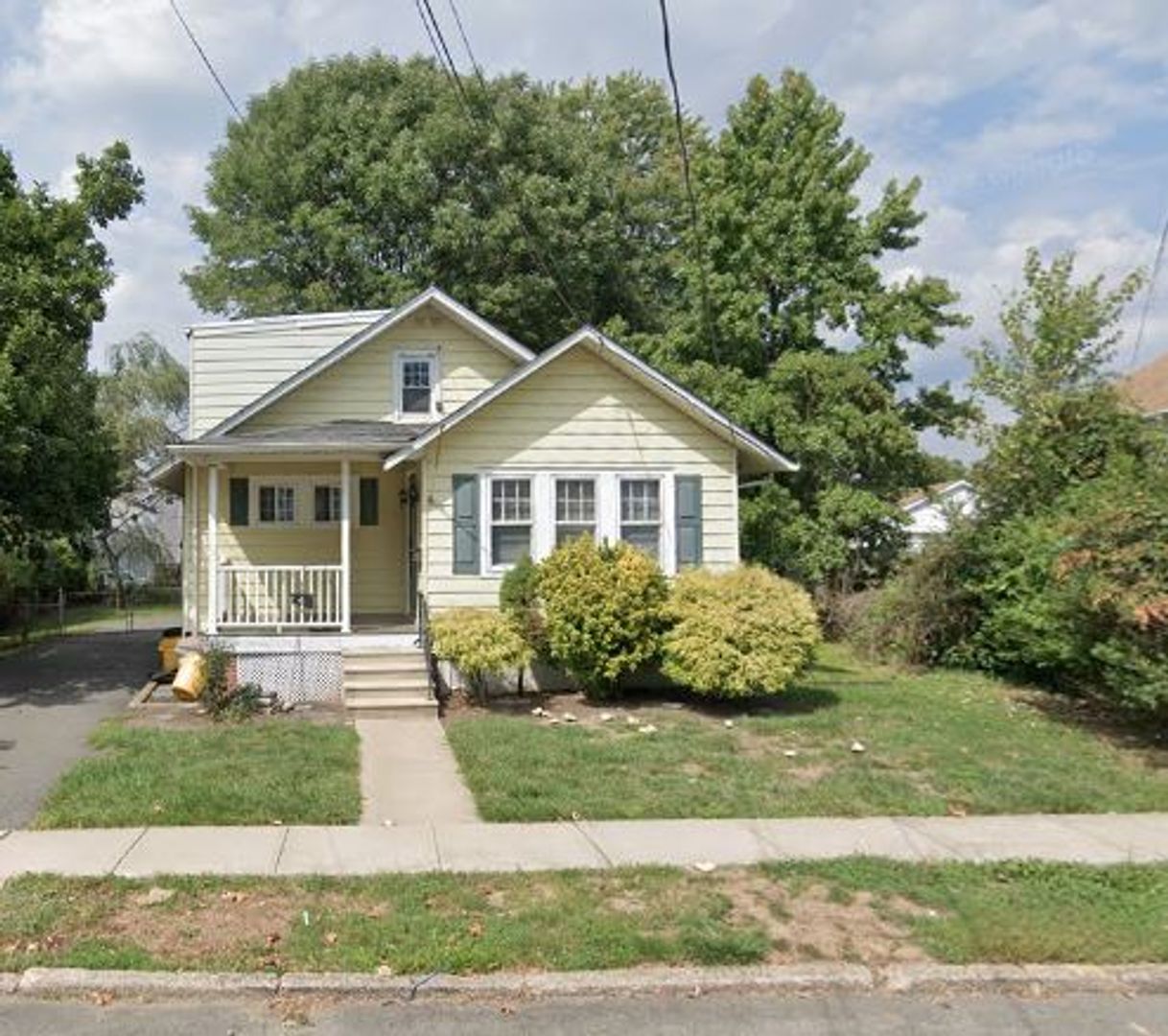 Ewing House: 4 Thurston ave