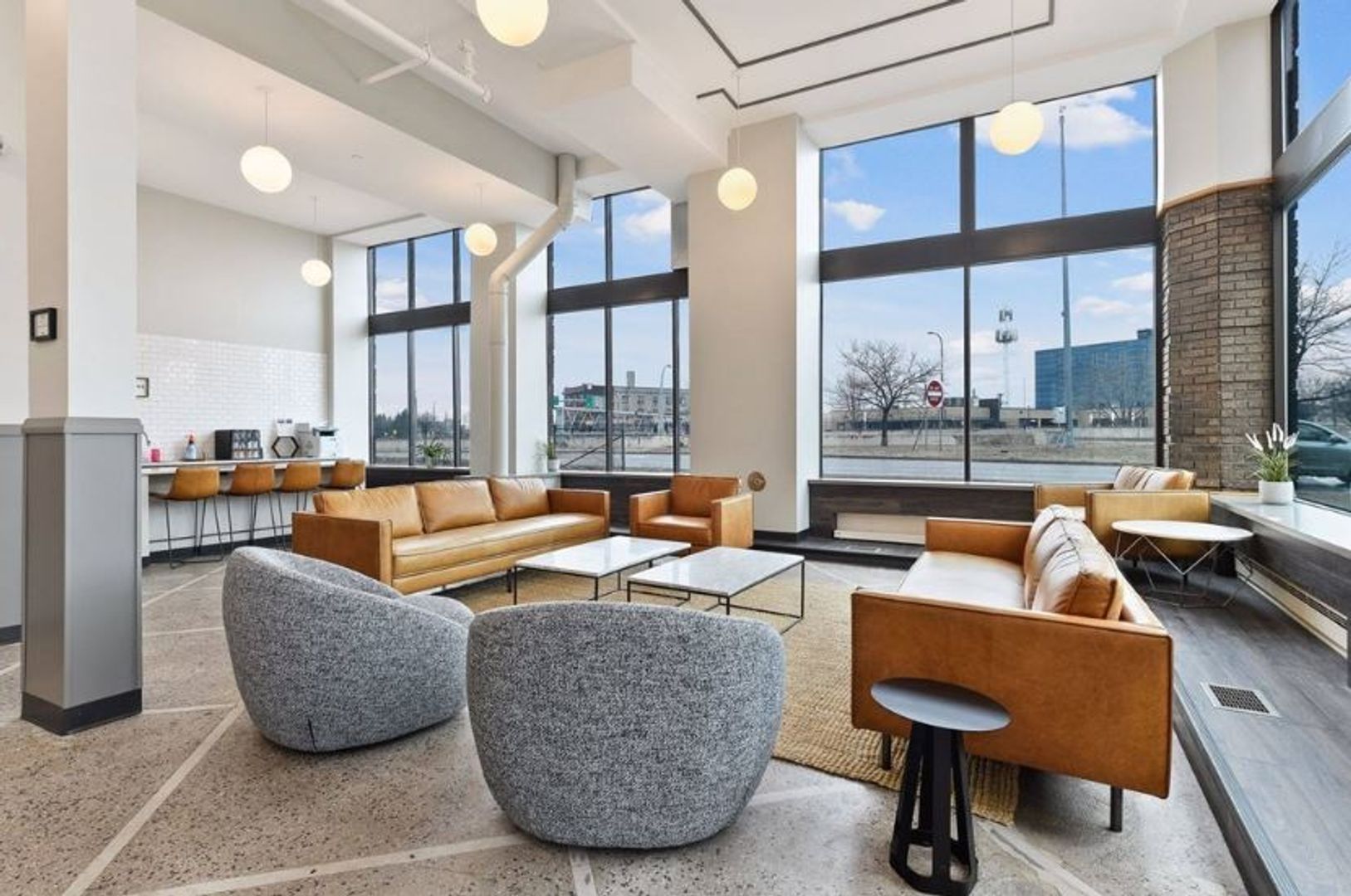 Minneapolis Apartment: 1205 Hawthorne Ave