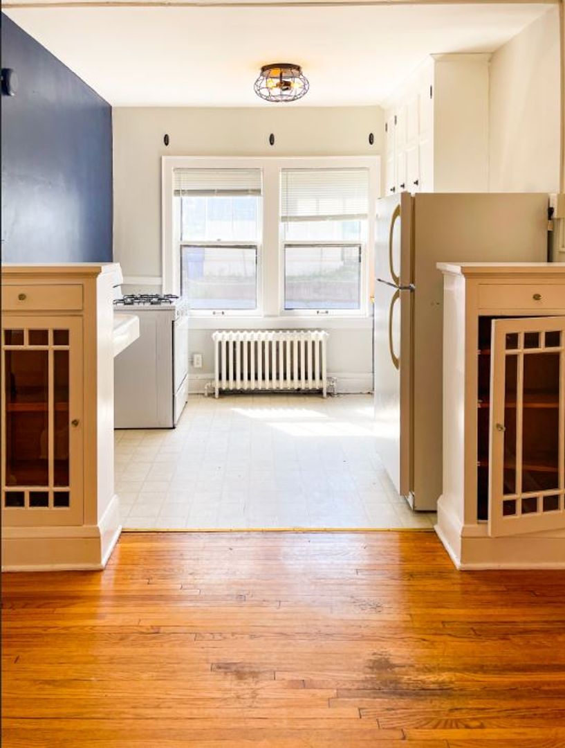 Minneapolis Apartment: 4112 Chicago Ave. S.