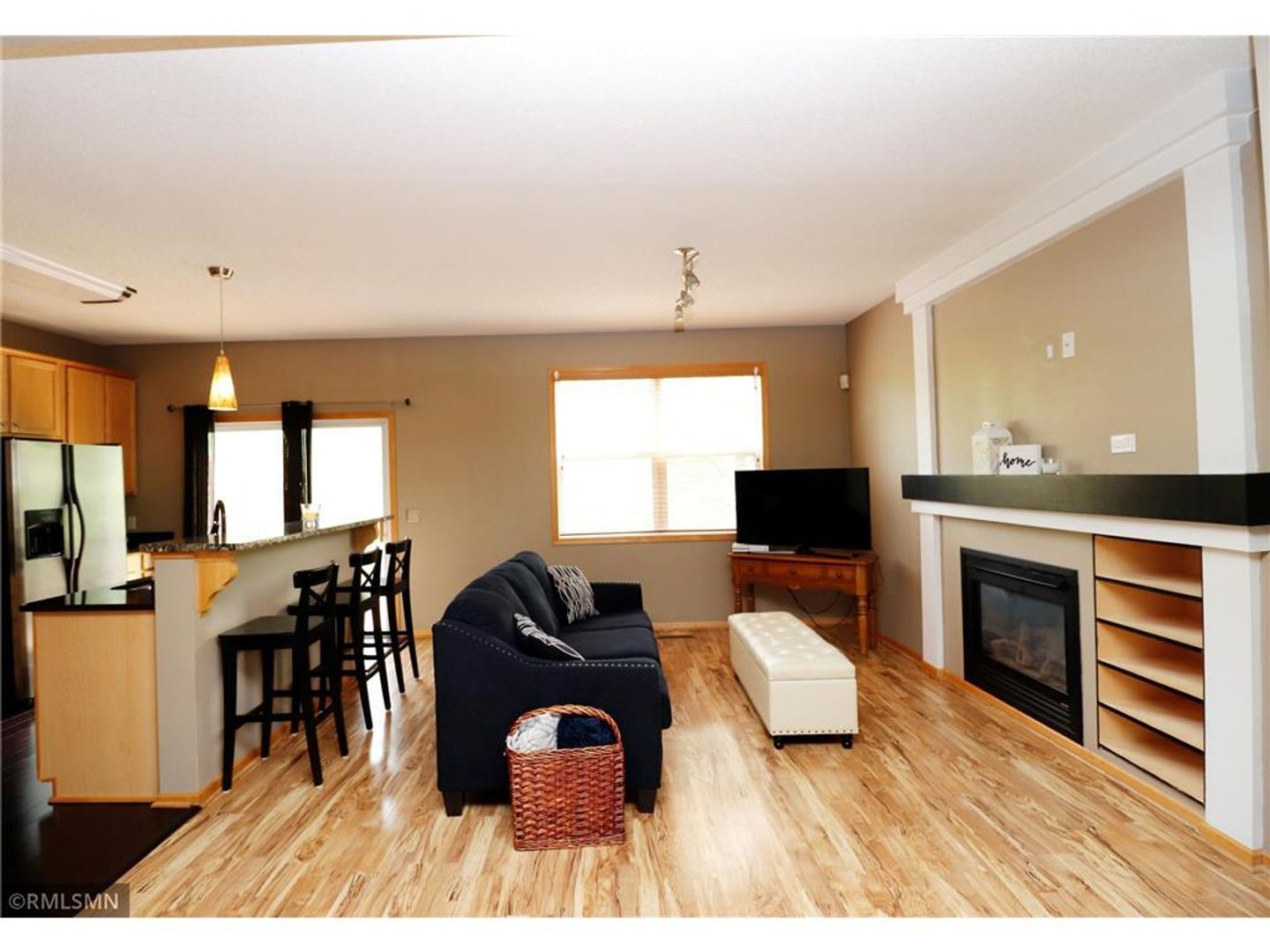 Prior Lake House: 14343 Brookmere Blvd.
