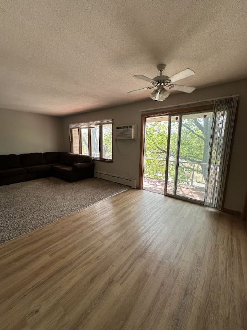 St. Louis Park Apartment: 3544 Aquila Cir.